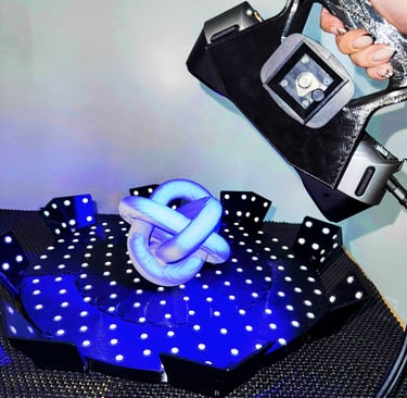 Blue laser light 3d scanning on turntable in Marysville Washington state