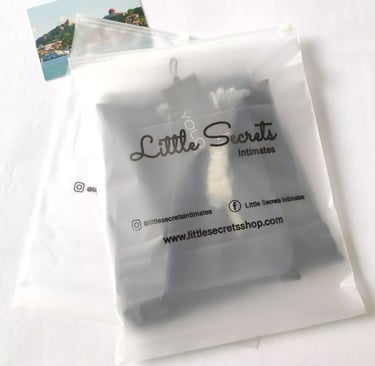 Brand Impact Redefined with cawlaw custom clothing Packaging Bags