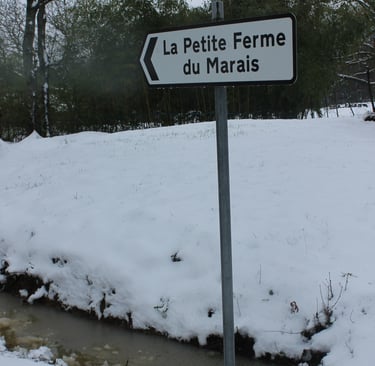 Panneau indicateur de La Petite Ferme du Marais