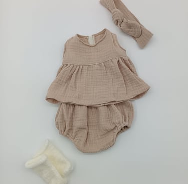 Minikane toddler outfit top pants and matching headband in beige crinkle fabric with white socks