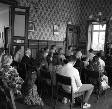 <img src="photos/mariage civil.jpg" alt="mariage à la mairie"