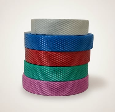 PP strap sealing process with strapping tool