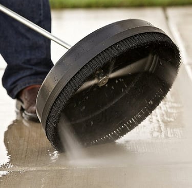 Surface cleaner for cleaning concrete