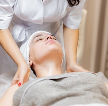 Massage facial in Korattur at Golden Dreams Spa for glowing and healthy skin
