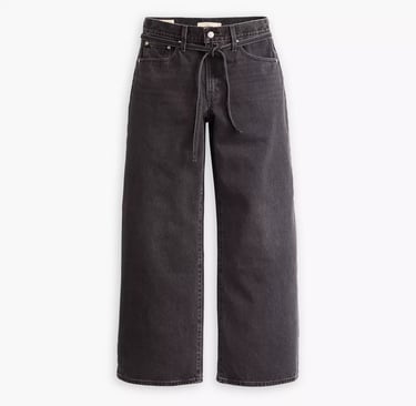 Levi’s XL Straight Jeans in washed black denim.