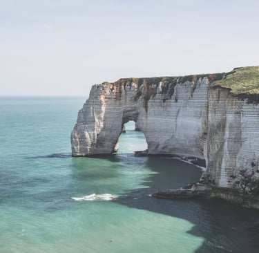 image des falaises D'etretat