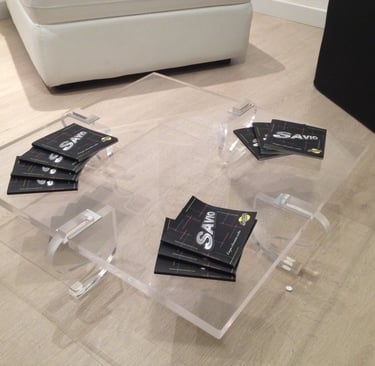 tavolo in plexiglass