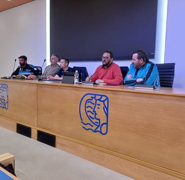 Asamblea general de trabajadores en la Autoridad Portuaria de Cádiz