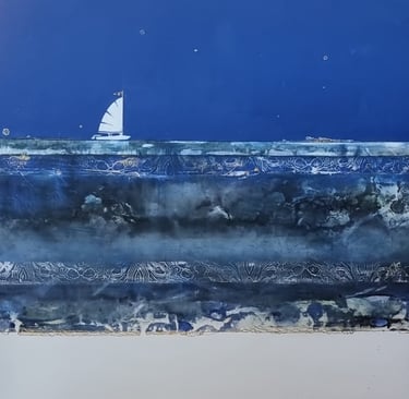 tableau abstrait fait avec des techniques mixtes et représentant un voilier sur les flots