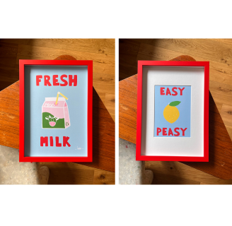 Affiche Fresh Milk et Easy peasy dans un cadre ikea rouge