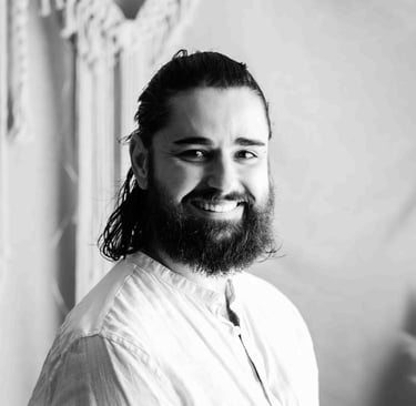 Thomas Bertini smiling portrait — BonjourMrsBride fine art photographer