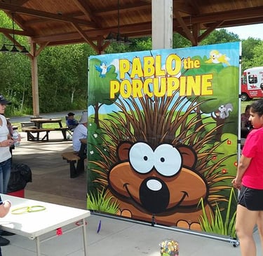 Pablo the porcupine toss game