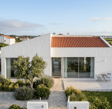 Moradia moderna em Gaeiras Óbidos — qualidade de vida residencial Costa de Prata