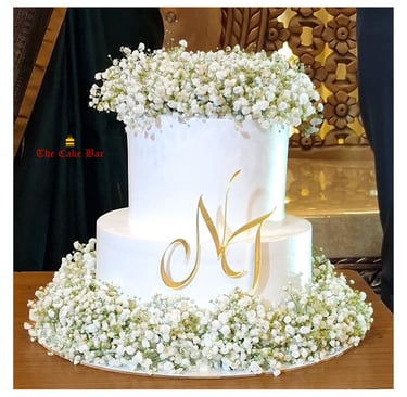 Mark the start of your forever with a cake made with love. Our engagement cakes are beautifully desi