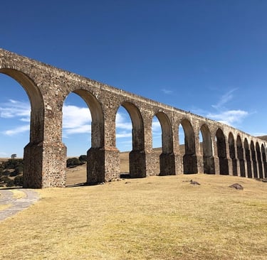 ¿Quién Construyó Arcos del Sitio?