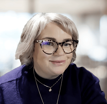 Headshot of the Founder Claire Etchells