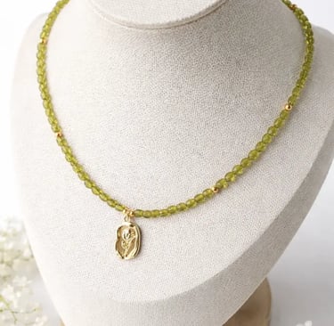 peridot beaded necklace