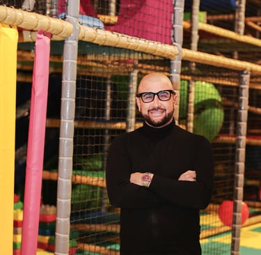 Francesco Porcelli CEO di Pollicino nell’area giochi del locale
