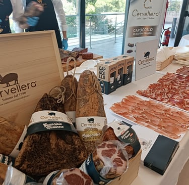 Banco degustazione con Capocollo di Martina Franca Cervellera