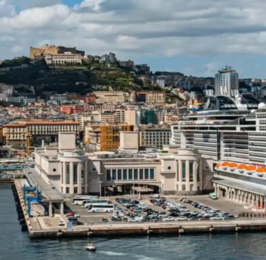 Stazione Marittima di Napoli sul Molo Angioino sede di Vitigno Italia