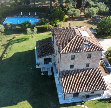 Villa Alta + swimming pool - domaine Cesarini