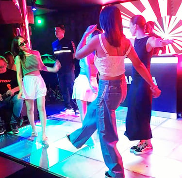 Thai women on the dance floor at Panama Club, Hua Hin in Thailand