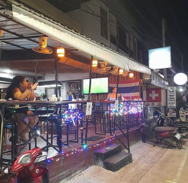 Outside view of Bang Bar on Soi 94 in Hua Hin