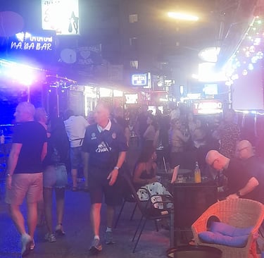 Thai ladies, customers and bars on Soi Bintabaht, Hua Hin in Thailand