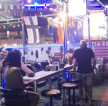 Street view of Station Bar near Soi 94 in Hua Hin
