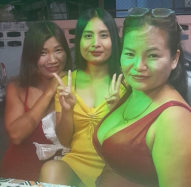 Thai women sat at bar near Soi Bintabaht in Hua Hin