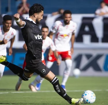 Alex Teles batendo fazendo gol contra Bragantino