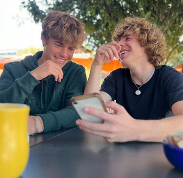 teens, teens and social media addiction, mental health, anxiety social media pros and cons,