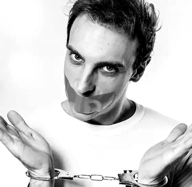 Léo Lins Guilty for Liberty