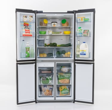 Hisense HRCD483TBW Fridge Freezer