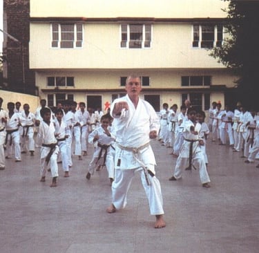Sensei Dave Kershaw 8th Dan teaching in Amritsar