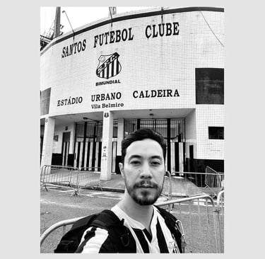 bruno fujii in front of vila belmiro