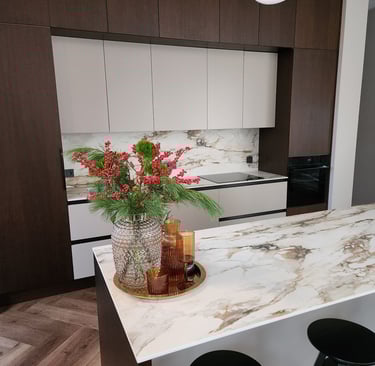 "kvarco stalviršis virtuvės baldams"