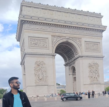 Arc de Triomphe Paris France