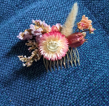 bijoux en fleurs séchées