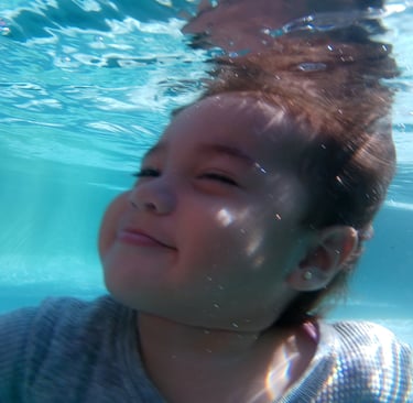 natacion para bebés y niños pequeños en  Mérida Yucatán Mexico 