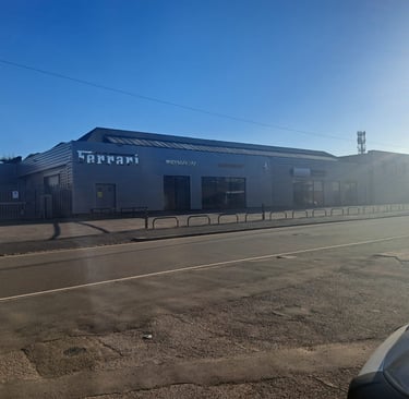 Beauty room rental in Shirley with accessible parking and transport links.