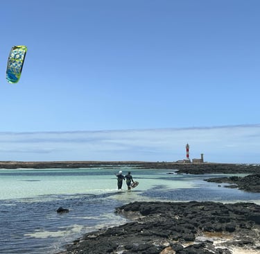 Clase de kite en los lagos de El Cotillo