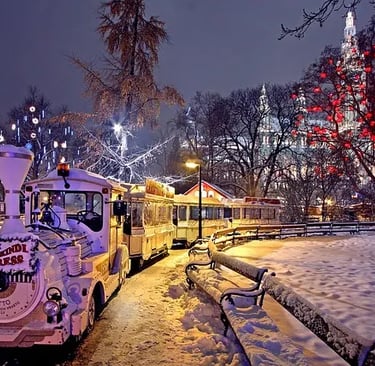 trenino di natale nella neve di vienna