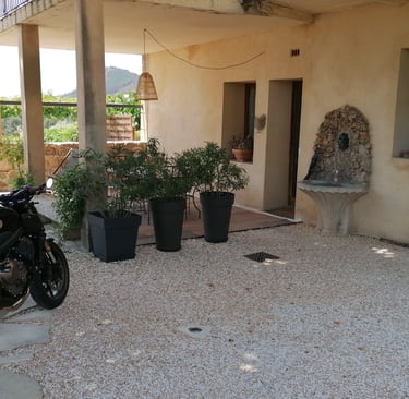 Motorradfreundliche Ferienwohnung in Le Barroux, Provence, Mont Ventoux