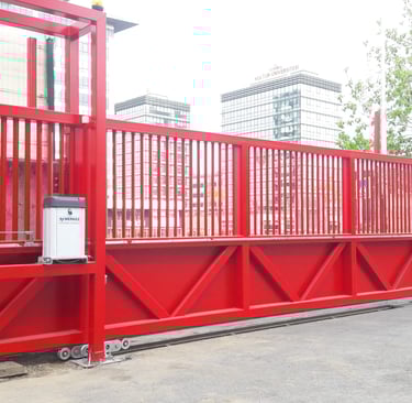 Motorlu Güvenlik kapısı, Demir kapı