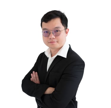Apidech Poonpetcharat, Senior Lawyer