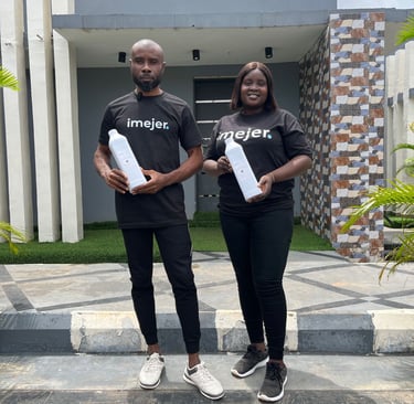 Project managers at imejer holding laser toner powder.