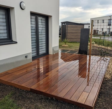 Terrasse en bois à plougoumelen