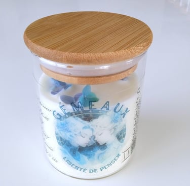 gemini zodiac sign candle