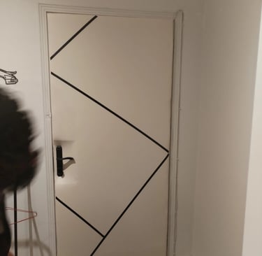 صوت يدخل من الباب